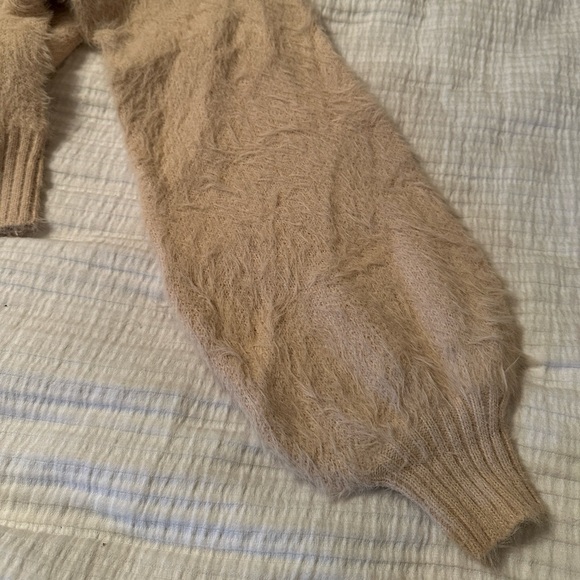 MinkPink Ester Knit Sweater - NWT - Size M - Picture 6 of 14